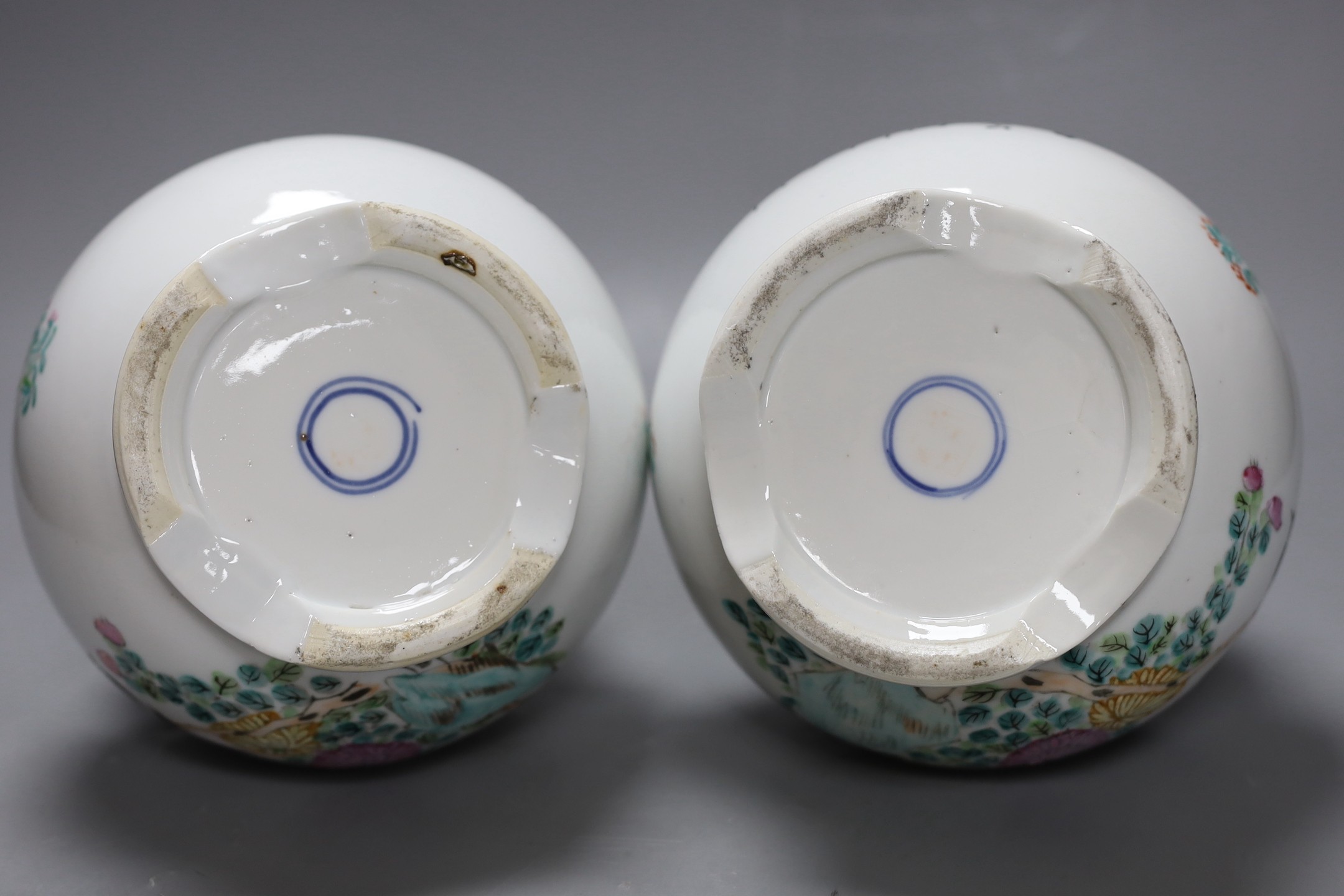 A pair of Chinese Republic famille rose vases, 15cm tall